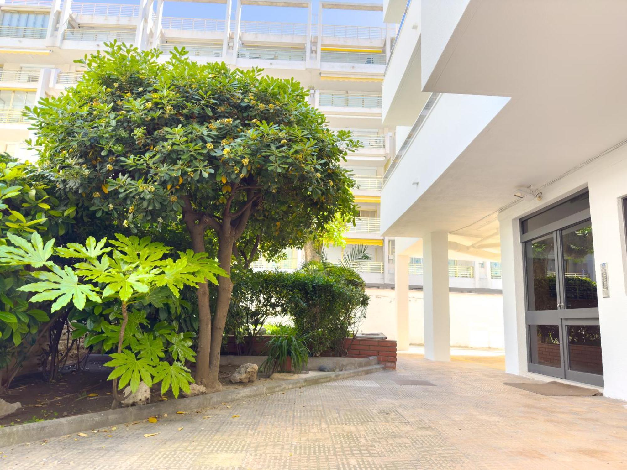 Rentalmar Atlantida Apartamentos Salou Bagian luar foto